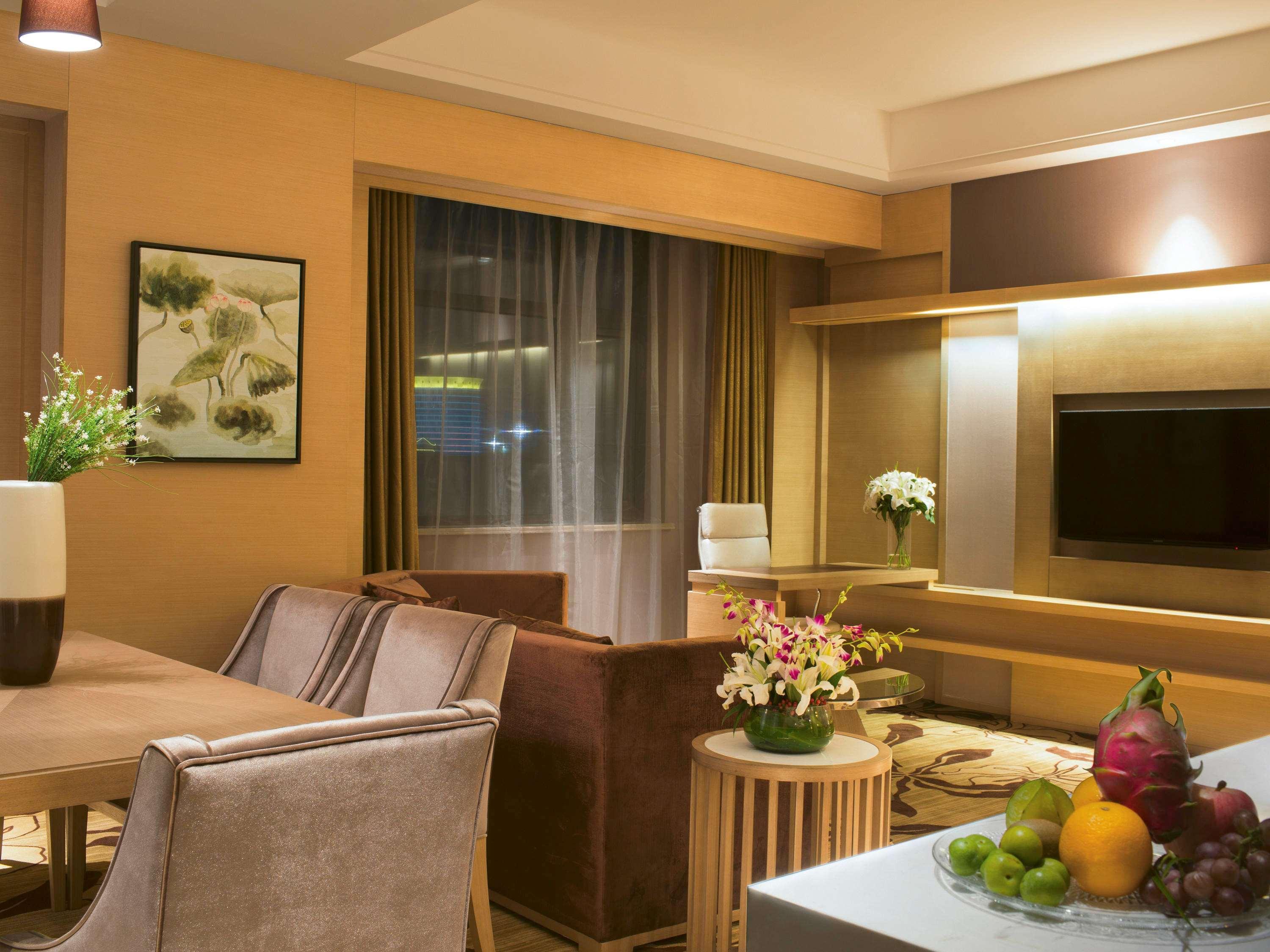 Movenpick Hotel Enshi Exterior foto